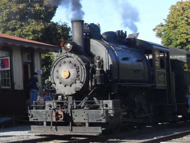 Wanamaker, Kempton and Southern Railroad